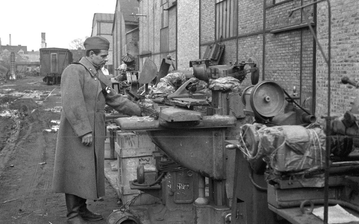 Репарация фрг. Репарация фрг. Репарация фрг. Завод фрунзе пенза в годы вов. Репарации германии после второй мировой войны.