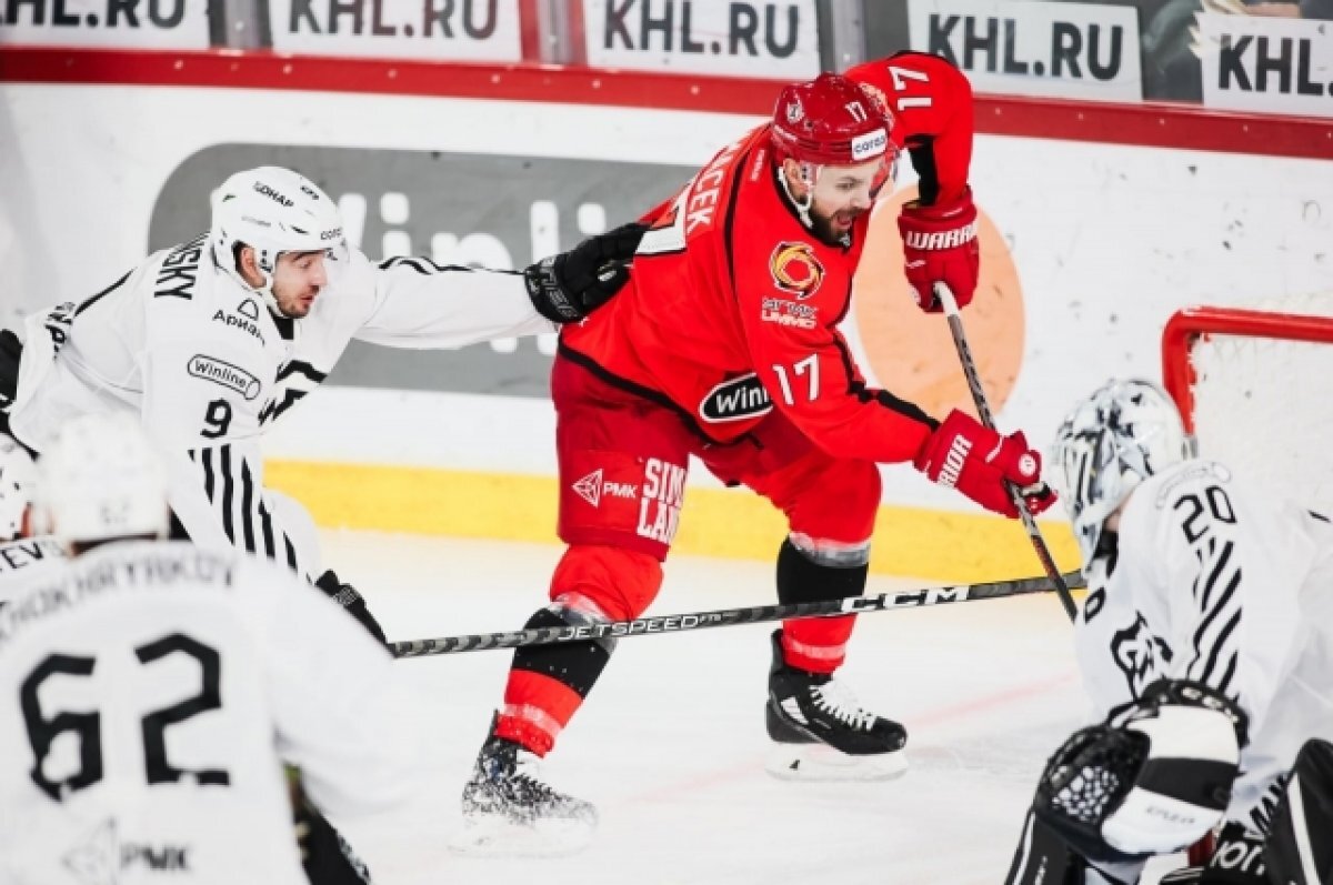    «Автомобилист» одержал пятую победу подряд, обыграв «Трактор»