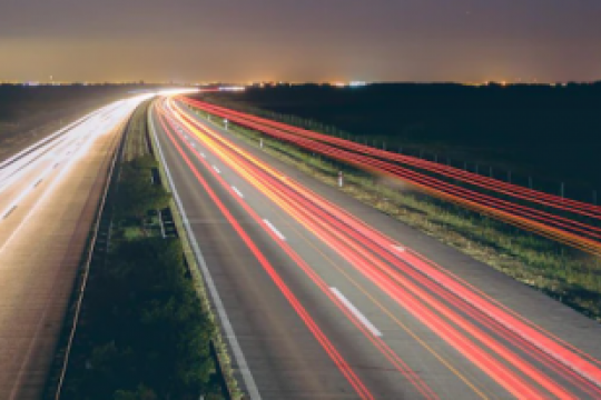    В Совбезе задумались об обоснованности скоростных ограничений на дорогах