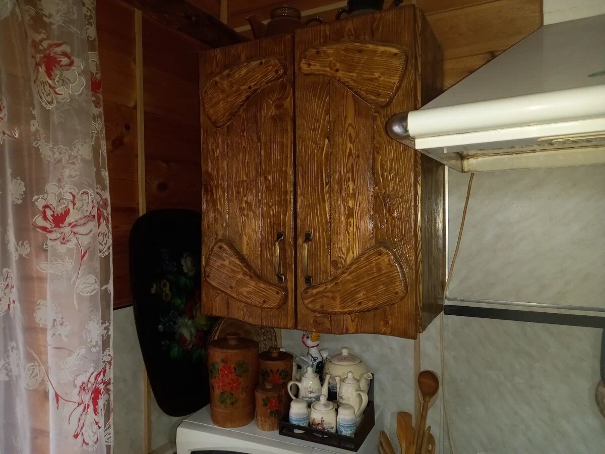 Кухонный гарнитур под старину 