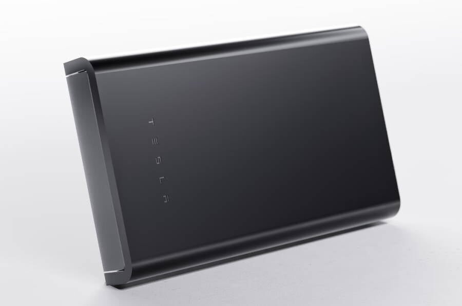    SSD Tesla Фото: Tesla