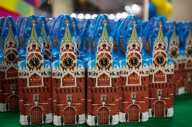    Кто может получить бесплатные новогодние подарки для детей за счет бюджета?