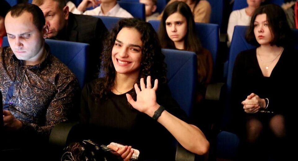 Листайте вправо, чтобы увидеть больше изображений