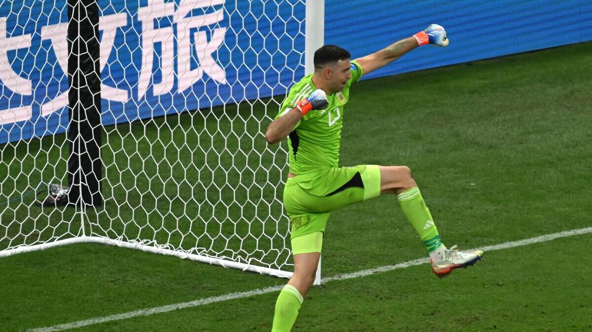    Вратарь сборной Аргентины Эмилиано Мартинес© РИА Новости / Григорий Сысоев