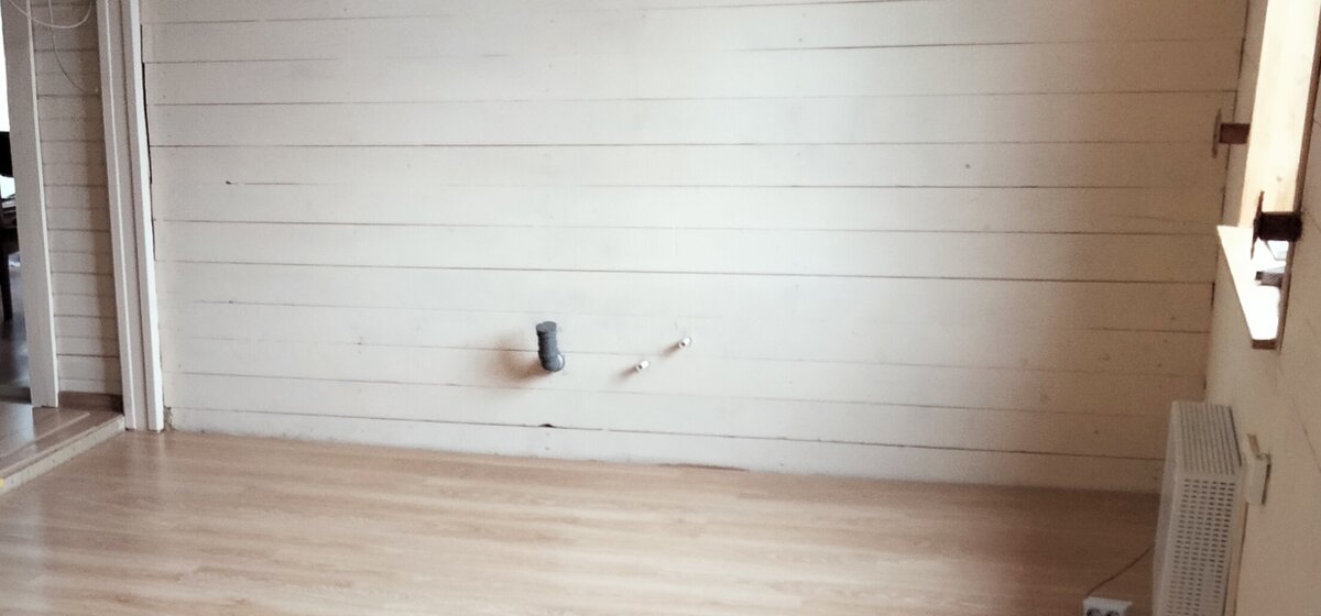 Стена под будущую кухню