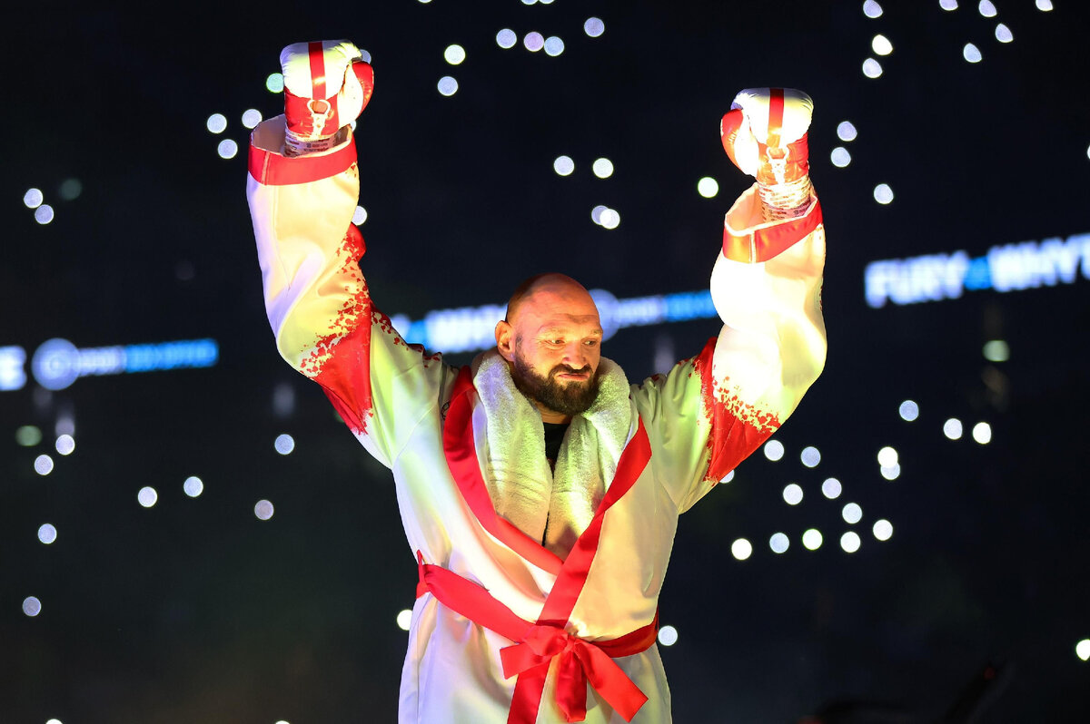 Британский чемпион мира в супертяжелом весе по версии (WBC) - Тайсон Фьюри по прозвищу "Цыганский король"