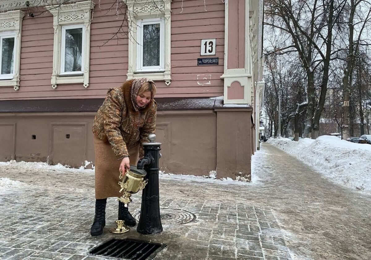    Специалисты сняли старый слой краски с аппарата, восстановили его работоспособность и обновили весь подземный механизм Анастасия Красушкина