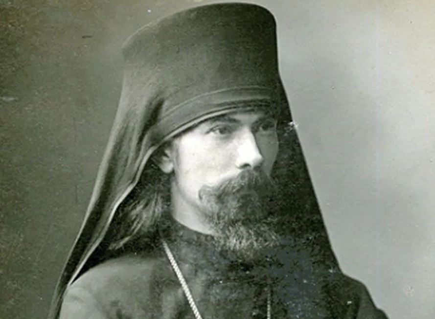 Семья николая 2 и распутин. Григорий ефимович распутин без бороды. Григорий ефимович распутин в детстве. Распутин григорий ефимович 1869-1916. Распутин 1915.