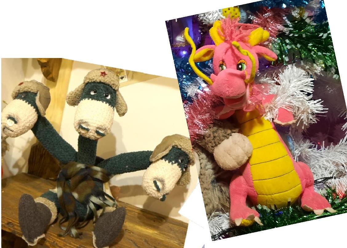 Очаровашка Горыныч в шапке позирует в музее Бабуся Ягуся в гор. Владимире. Розовая Горыночка висит на елке у Бабы Яги. Ага. 