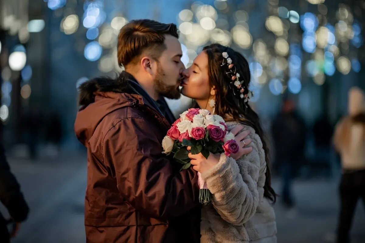 На фото влюбленные выглядят вполне счастливыми. Фото: vk.com