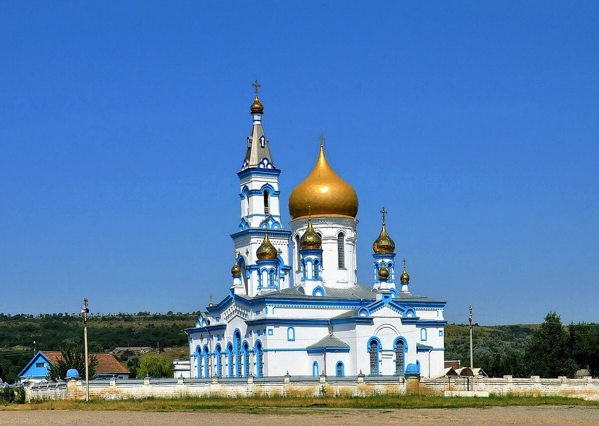 Храм Николая Чудотворца в селе Московском (Авторство: Жанетта Багаджиян. Собственная работа, CC BY-SA 4.0, https://commons.wikimedia.org/w/index.php?curid=122596016)