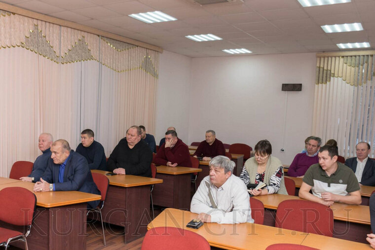    Перевозчикам напомнили о том, что им нужно соблюдать договоренности с администрацией Кургана и не нарушать графики