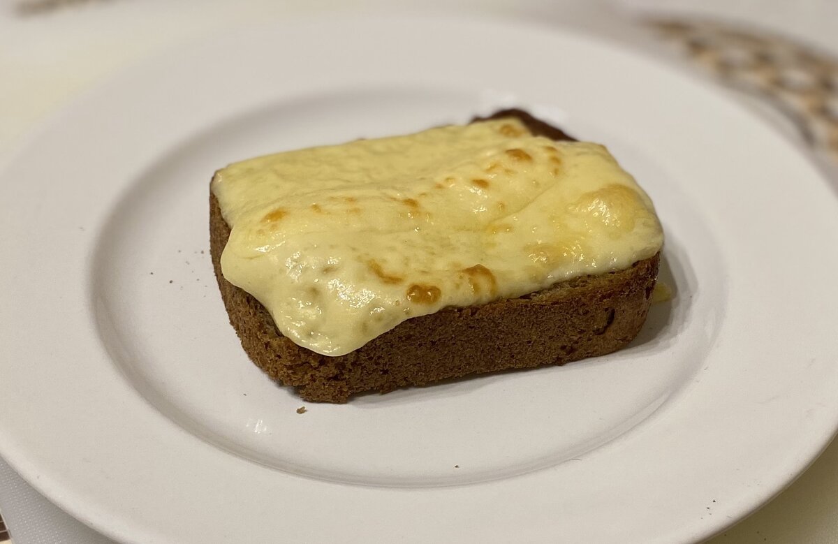 Горячие бутерброды из Питерского хлеба