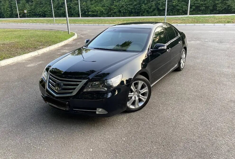 Хонда Ледженд.