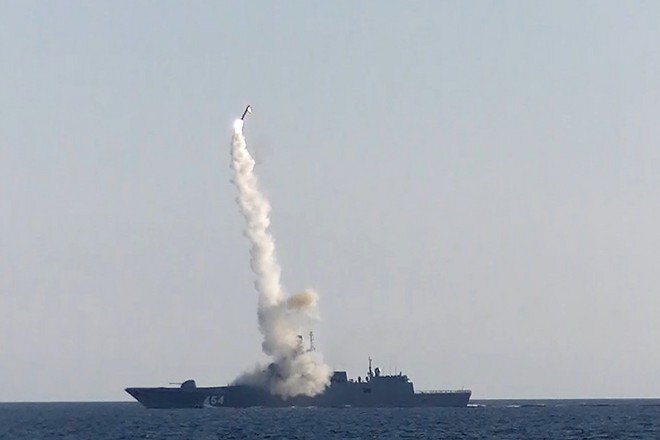 Испытание гиперзвуковой ракеты "Циркон" на фрегате 22350 "Адмирал Горшков" 