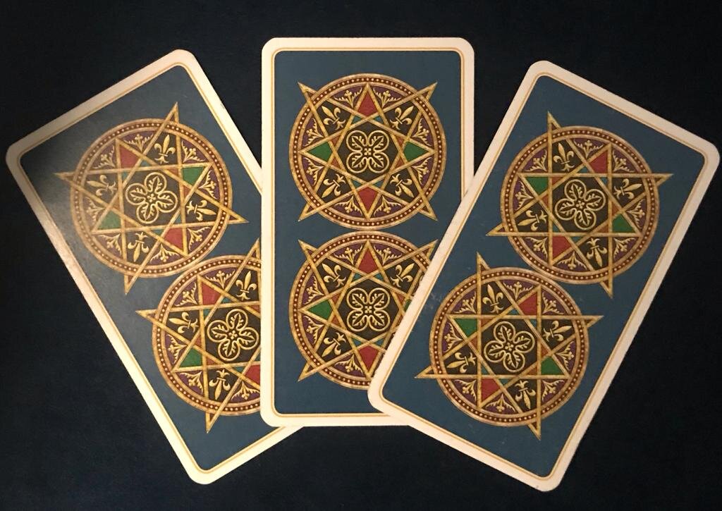 Добрый день❤️  Расклад общий, проиграться может не у всех🌹
Подписывайтесь  на канал, чтобы не пропустить самое интересное. Буду Вам очень благодарна за лайки и комментарии 😘