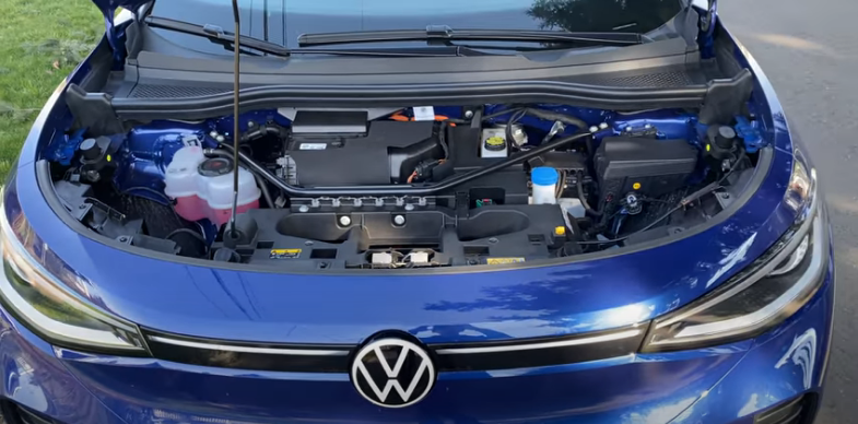 Подкапотное пространство у Volkswagen ID. 4 2021 года.