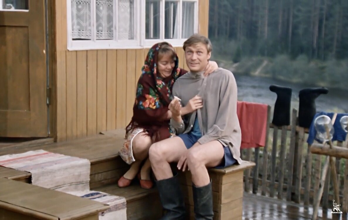 Кадр из фильма «Любовь и голуби»