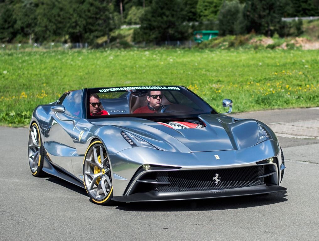 Ferrari f12 Berlinetta TRS