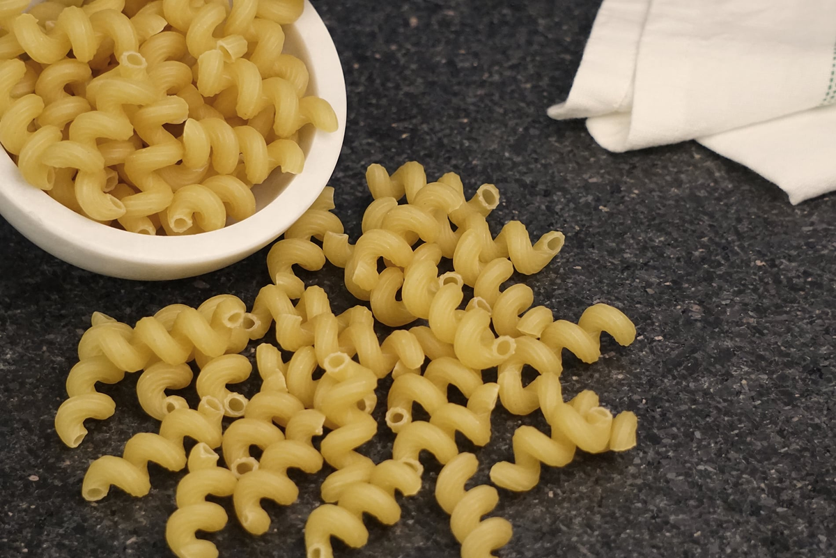 Каватаппи. Cavatappi – каватаппи ,. Cavatappi макароны. Макароны завитки.
