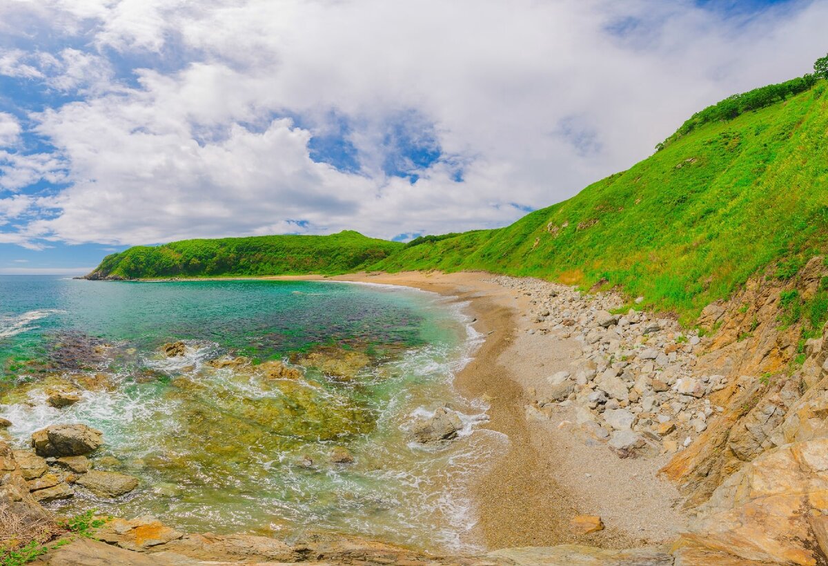 Пляж, где планируется постройка туристического комплекса