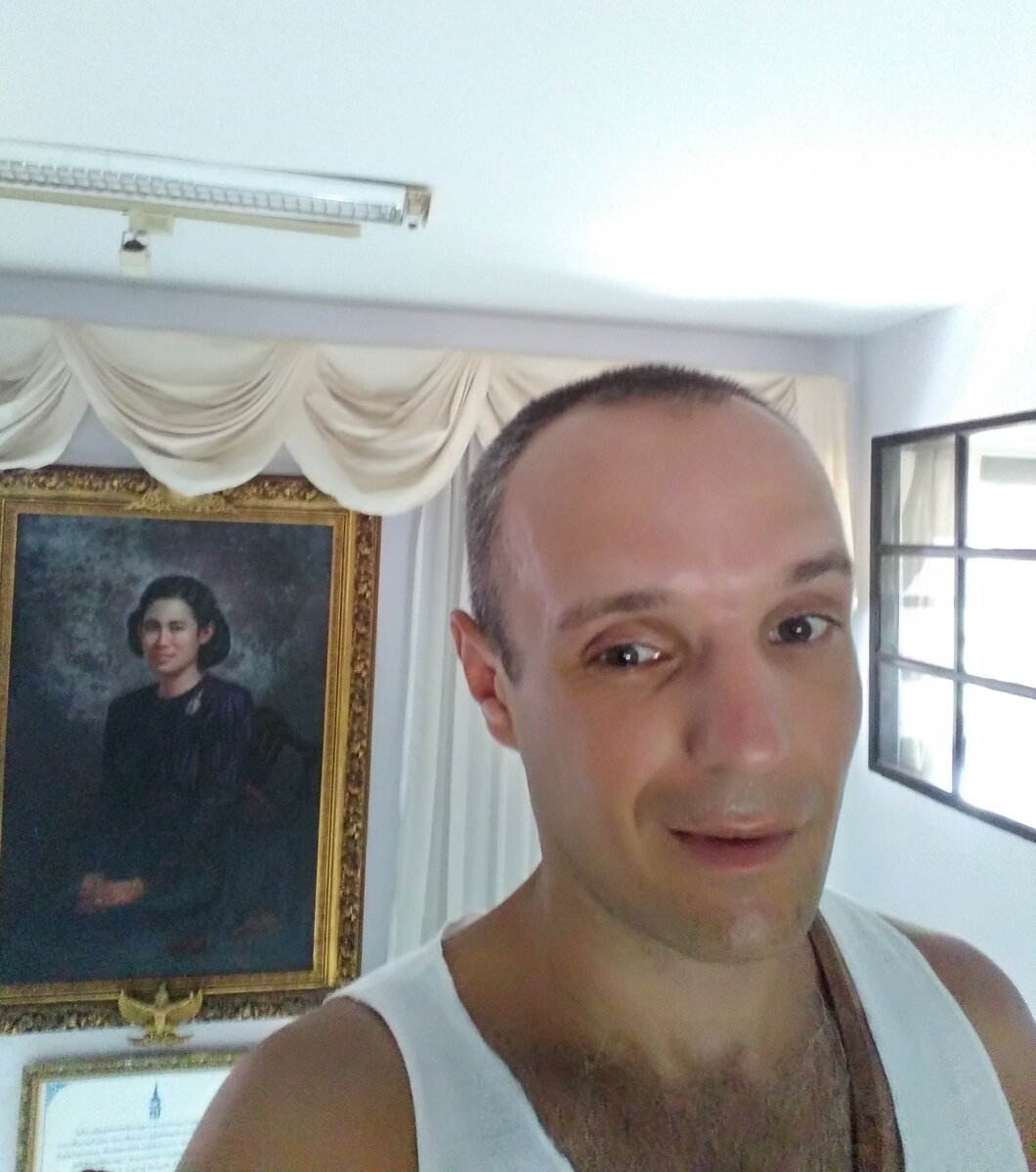 В тайской библиотеке