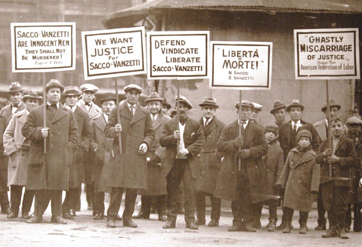 Демонстрация в поддержку осуждённых