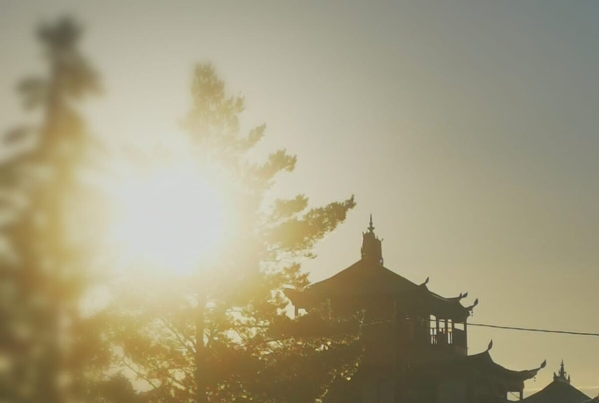 Иволгинский дацан на рассвете