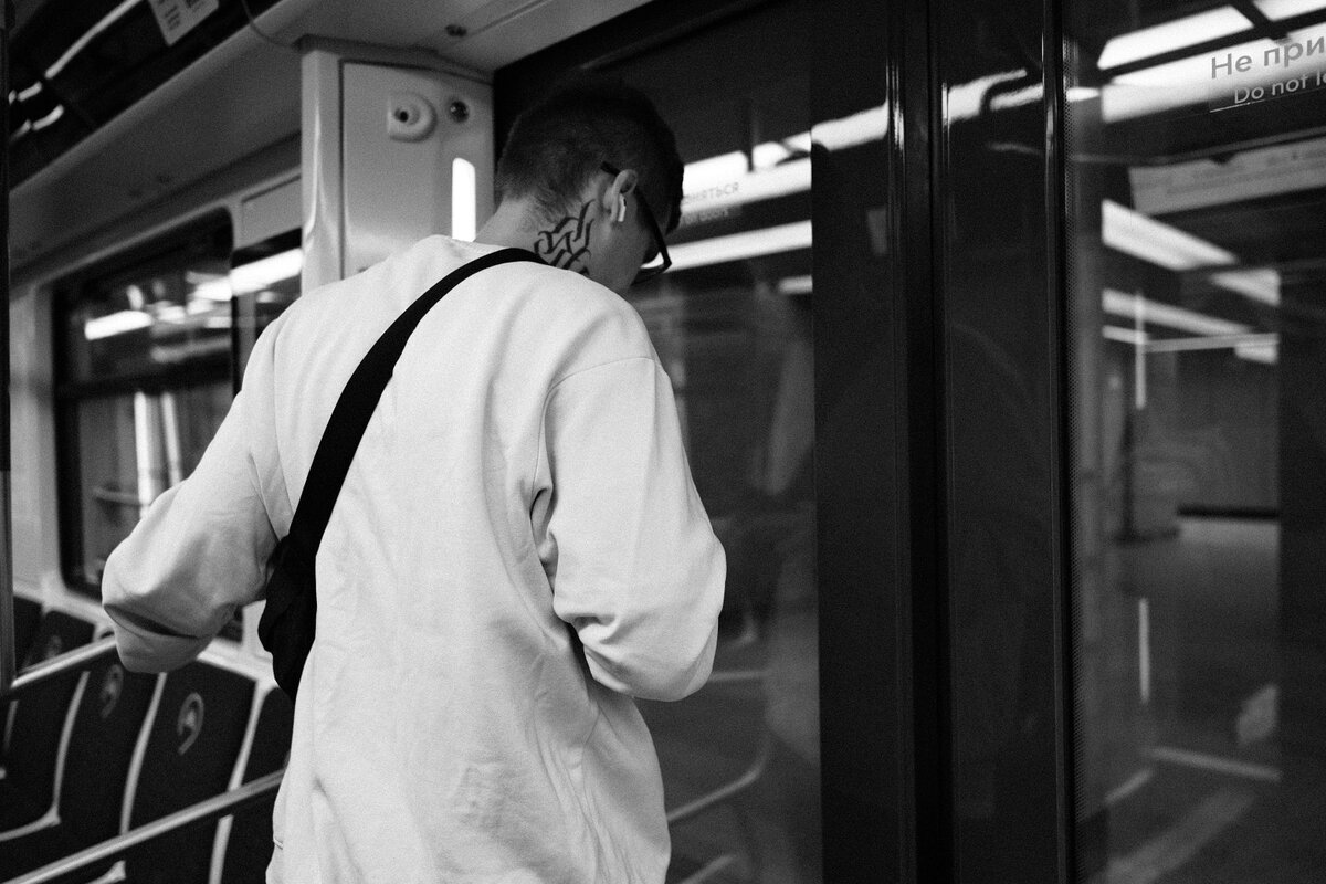 ©️Уличный фотограф Сергей Караваев, Fujifilm X-T4, Fujifilm XF 18mm f/1.4 R LM WR