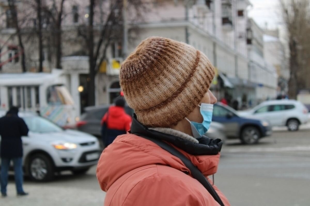    Коронавирус выявили у 2388 жителей Свердловской области