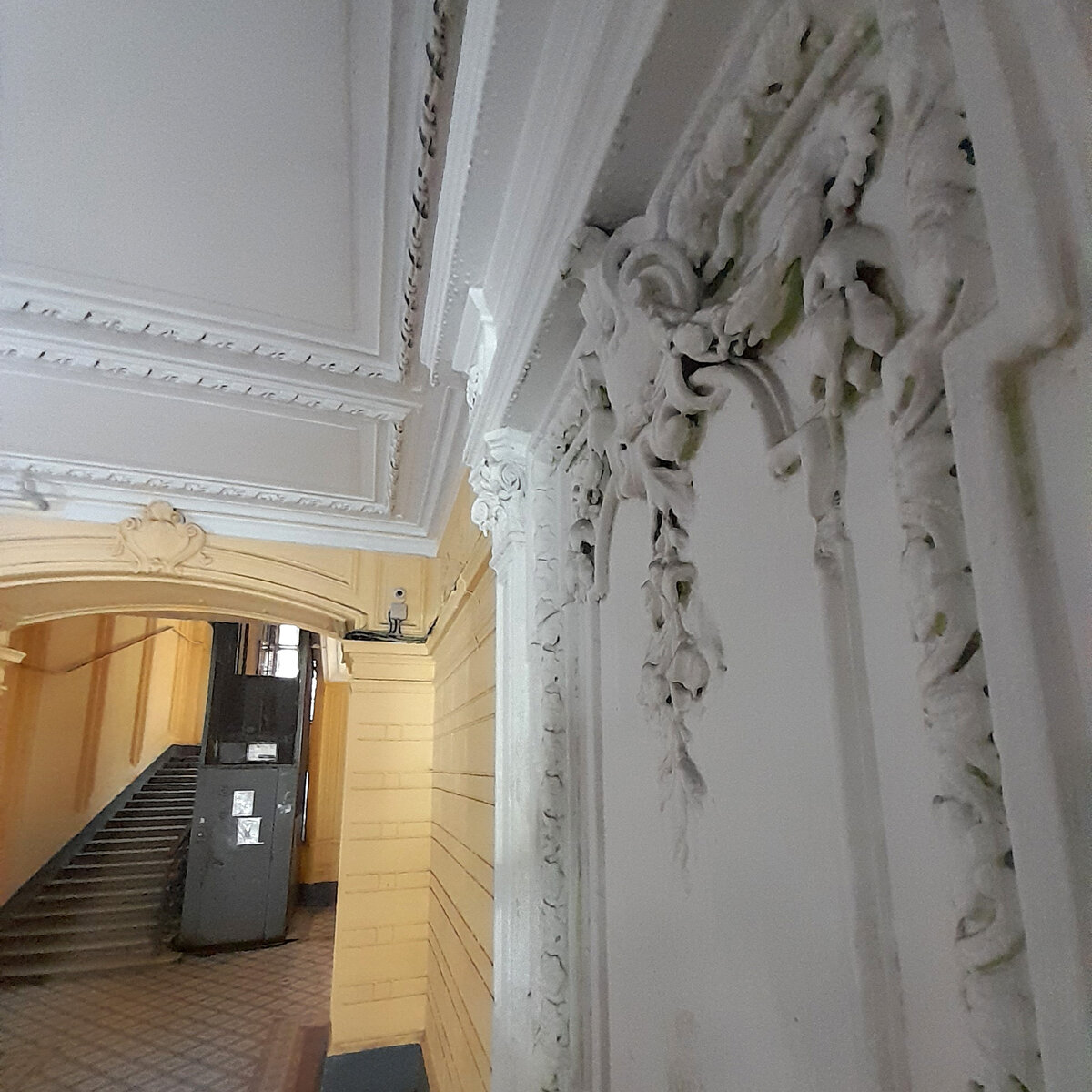 В доме витает кофейный аромат. ♥ Или мне показалось?