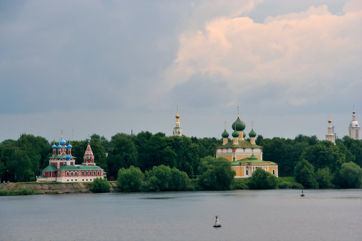 Ансамбль Угличского кремля