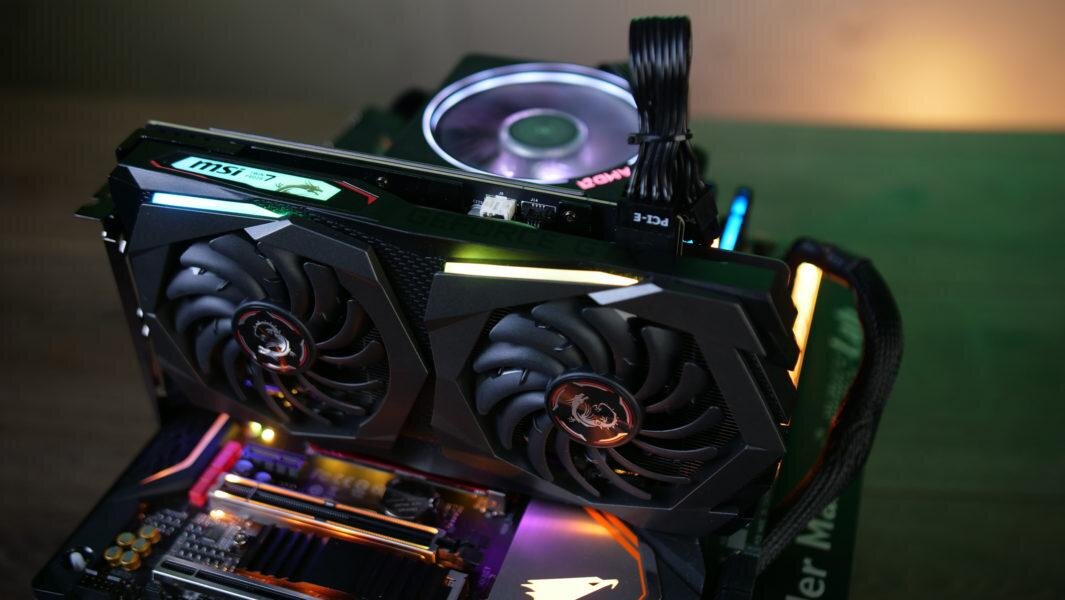 Еще 2-3 года назад скорость работы видеопамяти отмечалась в МГц