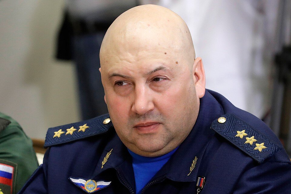     Сергей Суровикин во вторник вечером впервые выступил перед россиянами после своего назначения. Фото: Михаил Метцель/ТАСС