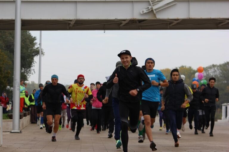    Игнат Петухов и Сергей Молчанов примут участие в дружеской пробежке «5 верст» В Оренбурге Марина Шарт