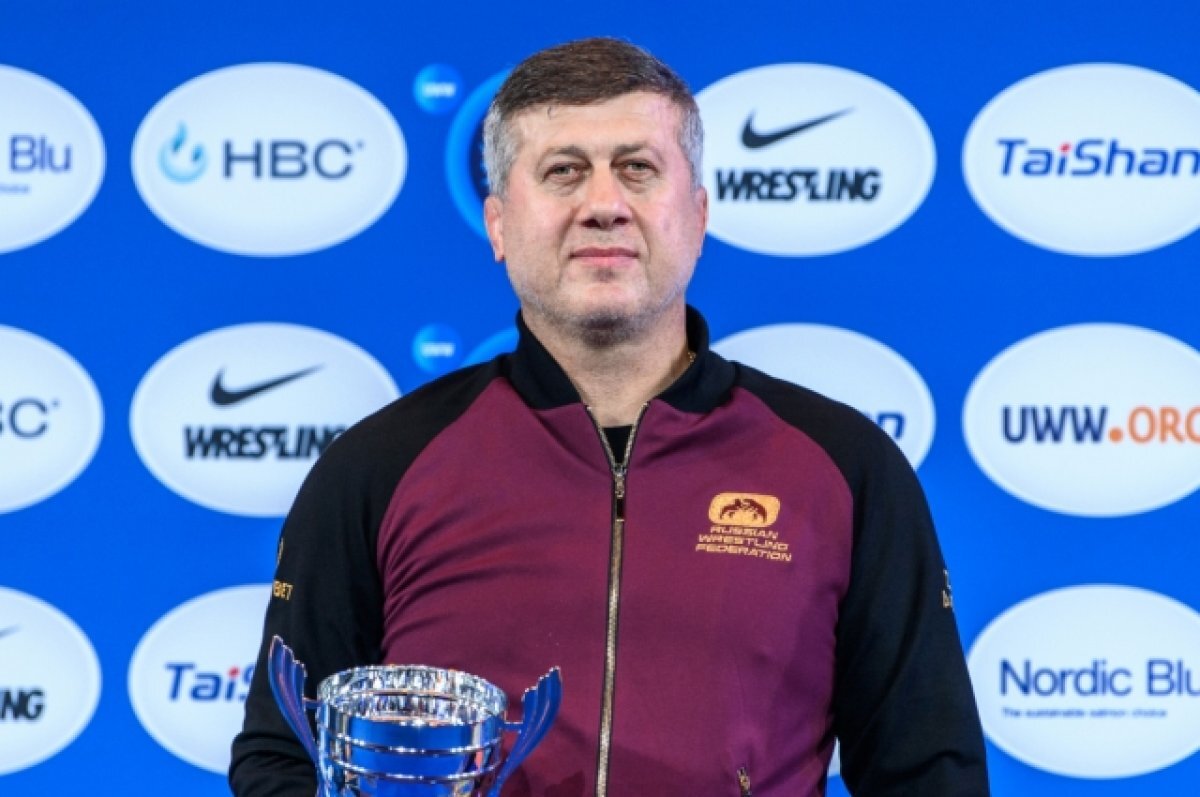 джамболат ильич тедеев. дзамболат тедеев. тедеев дзамболат ильич. тренер сборной россии по вольной борьбе дзамболат. тедеев малик тотразович.