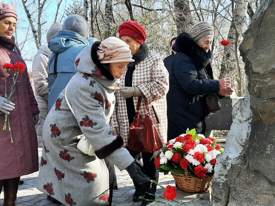     В Комсомольске-на-Амуре прошел День памяти жертв политических репрессий ФОТО: мэрия Комсомольска-на-Амуре