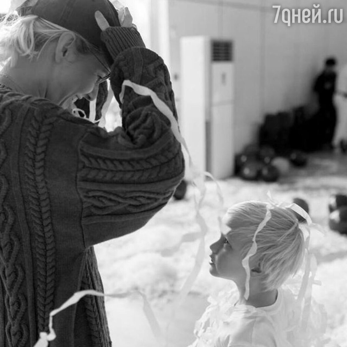    Ксения Собчак с сыном Платоном Социальные сети