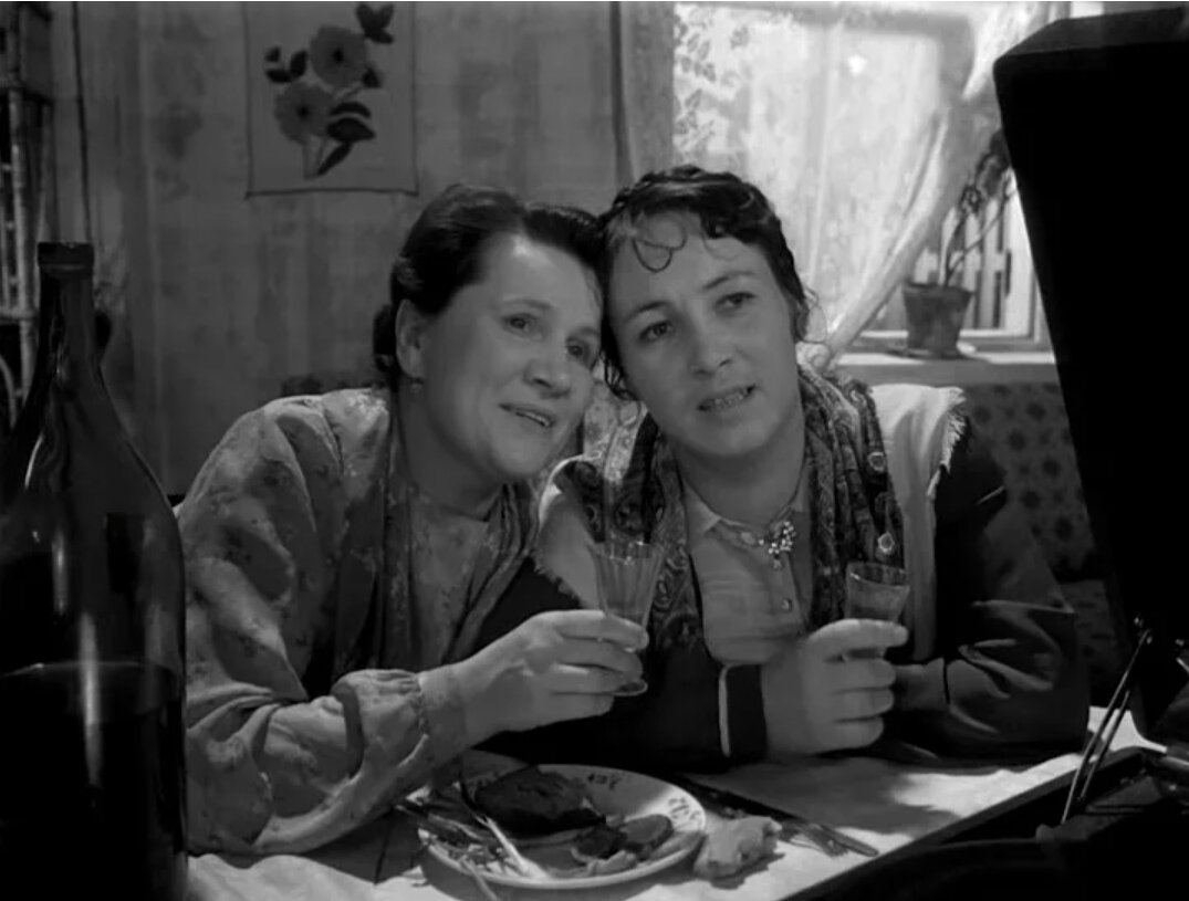 Изображение со страницы https://film.arjlover.net/info/prostaja.istorija.avi.html