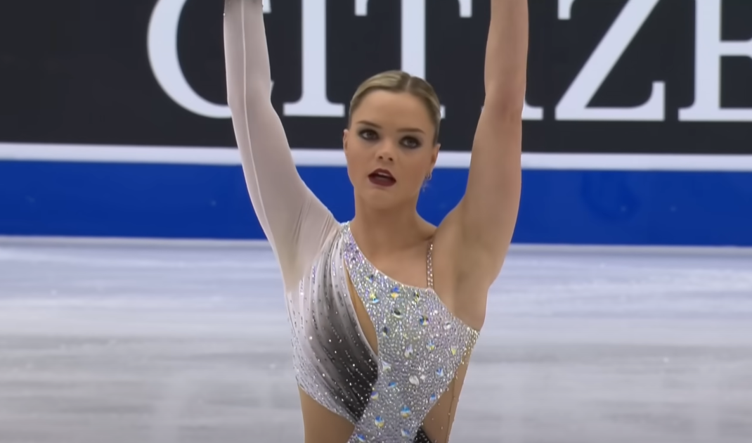 Бельгийка Лена Хендрикс провалила произвольную программу. Источник фото: YouTube канал Okko Спорт.