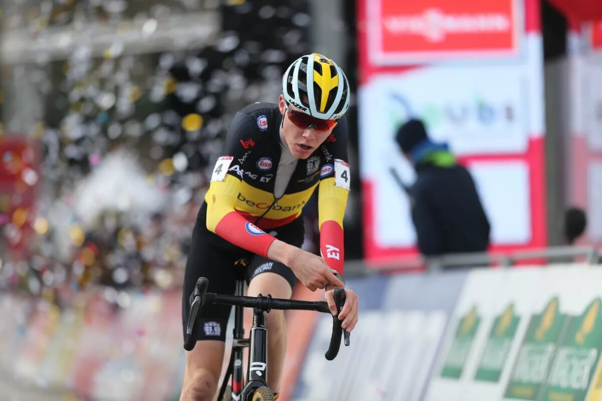 В велокроссе участвуют 276 спортсменов