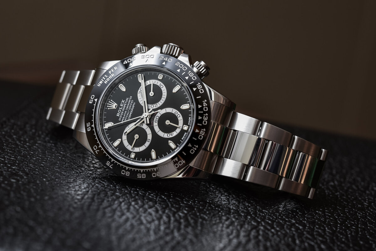 Одни из самых желанных часов Rolex - Daytona, очередь на которые расписана на невероятные 20 лет..