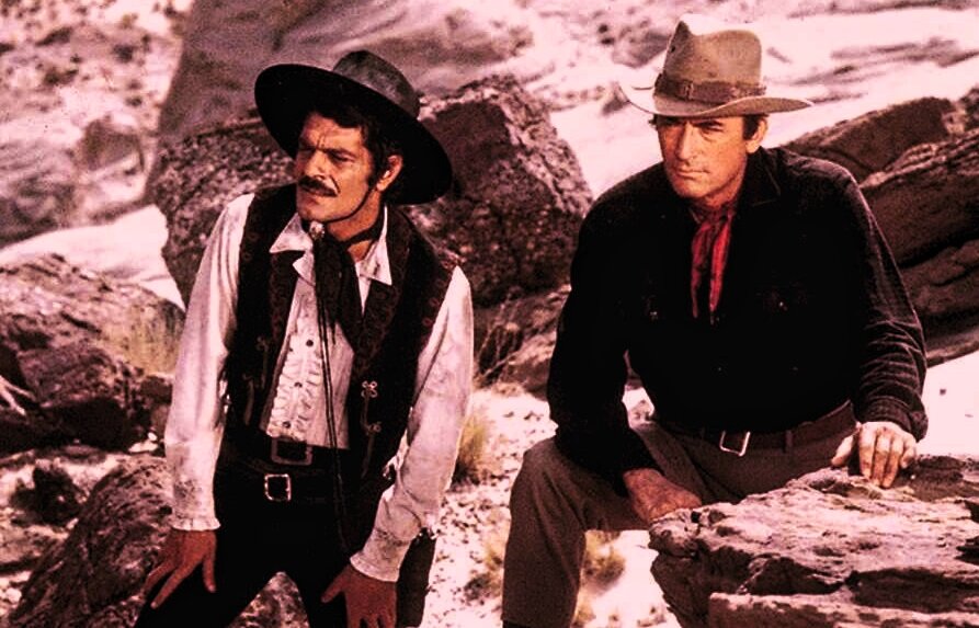 До чего легко догадаться- где положительный герой, а где не очень! Фото https://ok.ru.