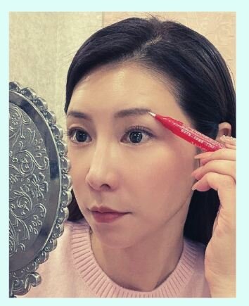 Фото в аккаунте женщины, опубликовано 25.11.2021, в обработке автора