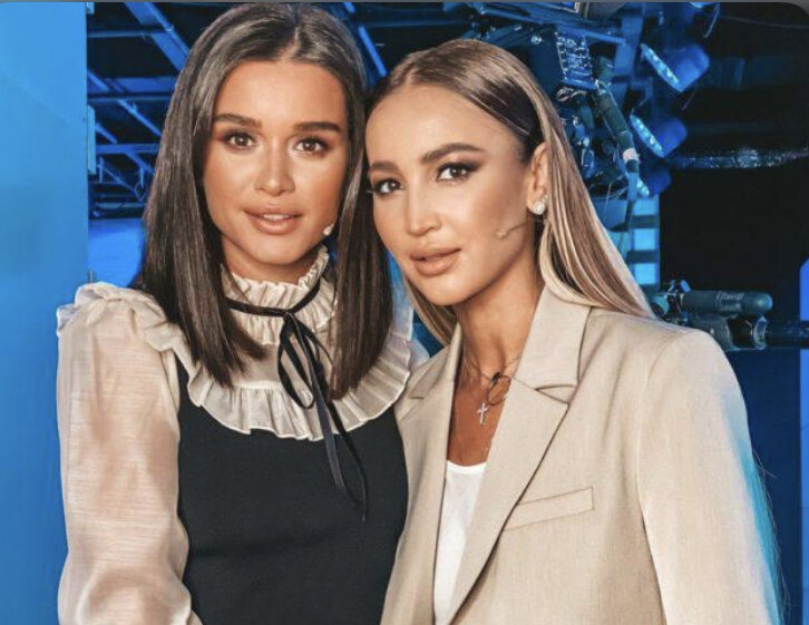                       Ксения Бородина и Ольга Бузова