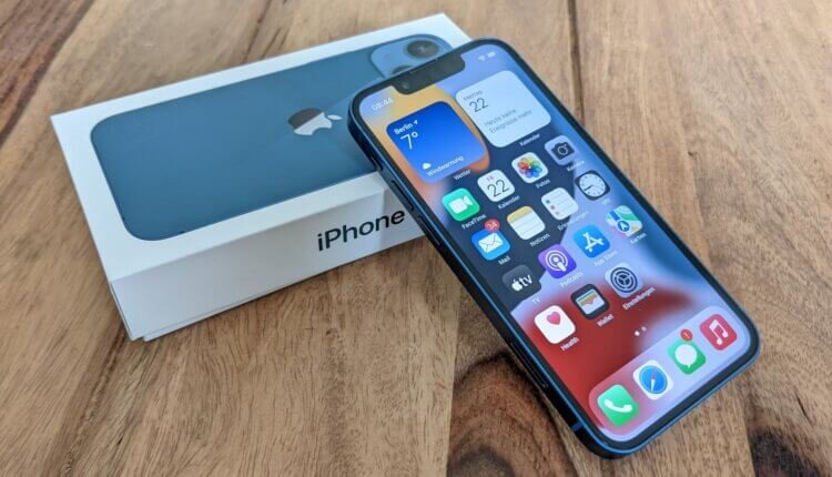 iPhone 13 mini — пожалуй, самый выгодный смартфон Apple на сегодня