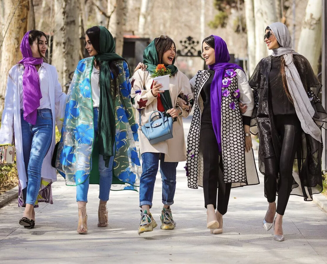 Иранские девушки сегодня. Стильная и модная одежда. 