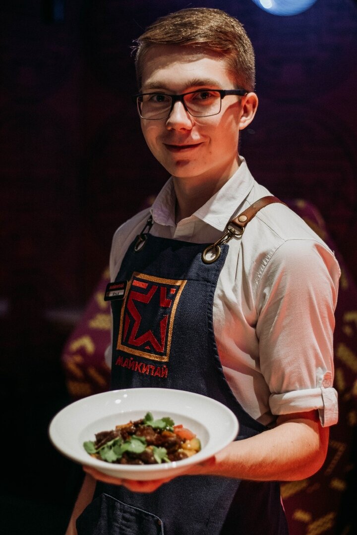 Илья Ермилов - основатель бургерной АНДИЛБУРГЕР