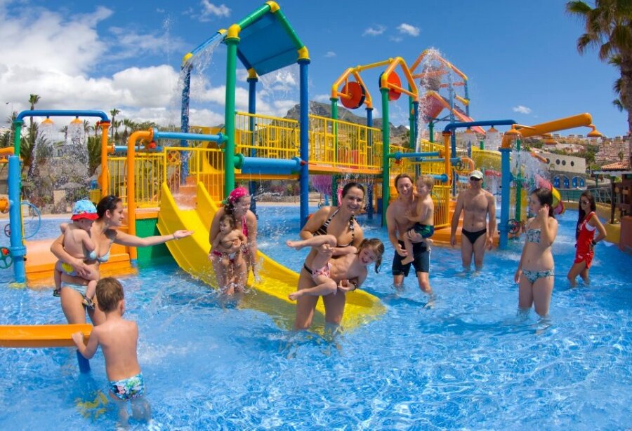 Спокойный аквапарк - Аквалэнд (Aqualand) на Тенерифе