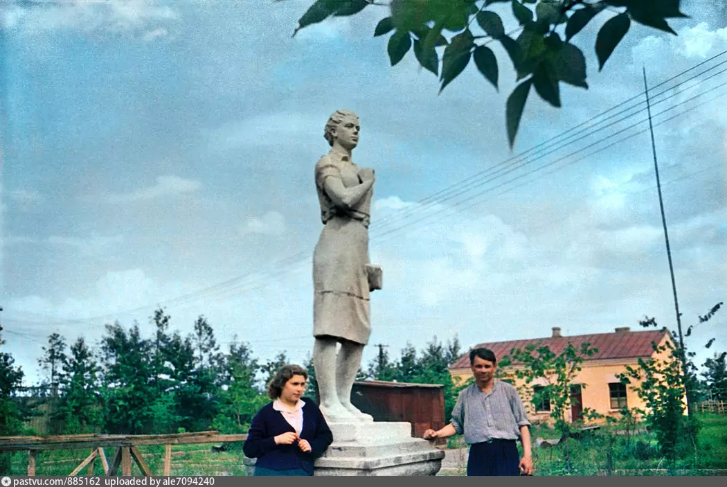 Скульптуры Рязанской ВДНХ / Торговый городок, pastvu.com